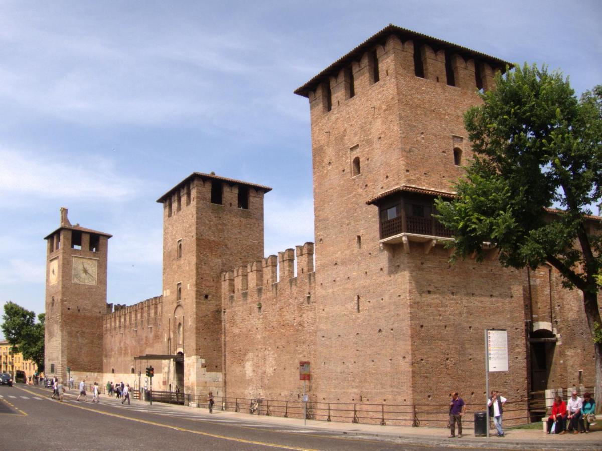 Castle View Lodge Intero Appartamento Verona Centro Storico — Photos 1